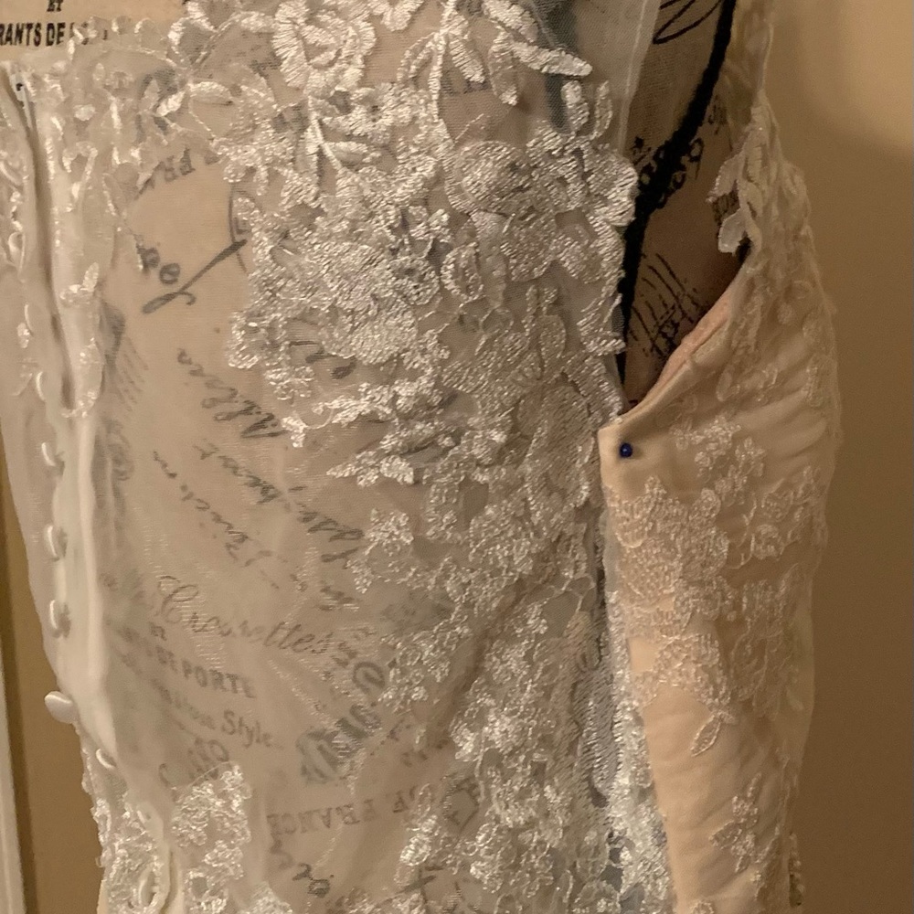 ๐๐ IVORY & PEACH WEDDING DRESS ๐๐ - Picture 6 of 7